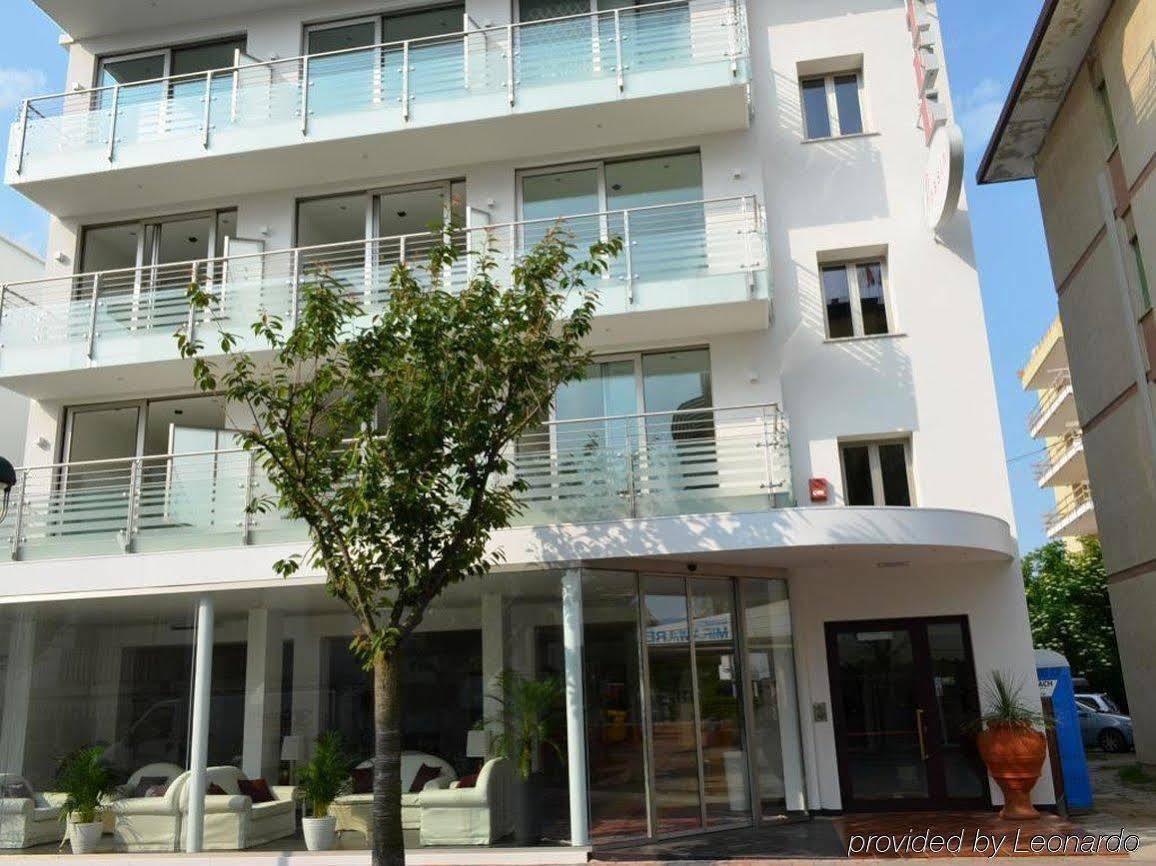Hotel Rossini 4S Lignano Sabbiadoro Luaran gambar