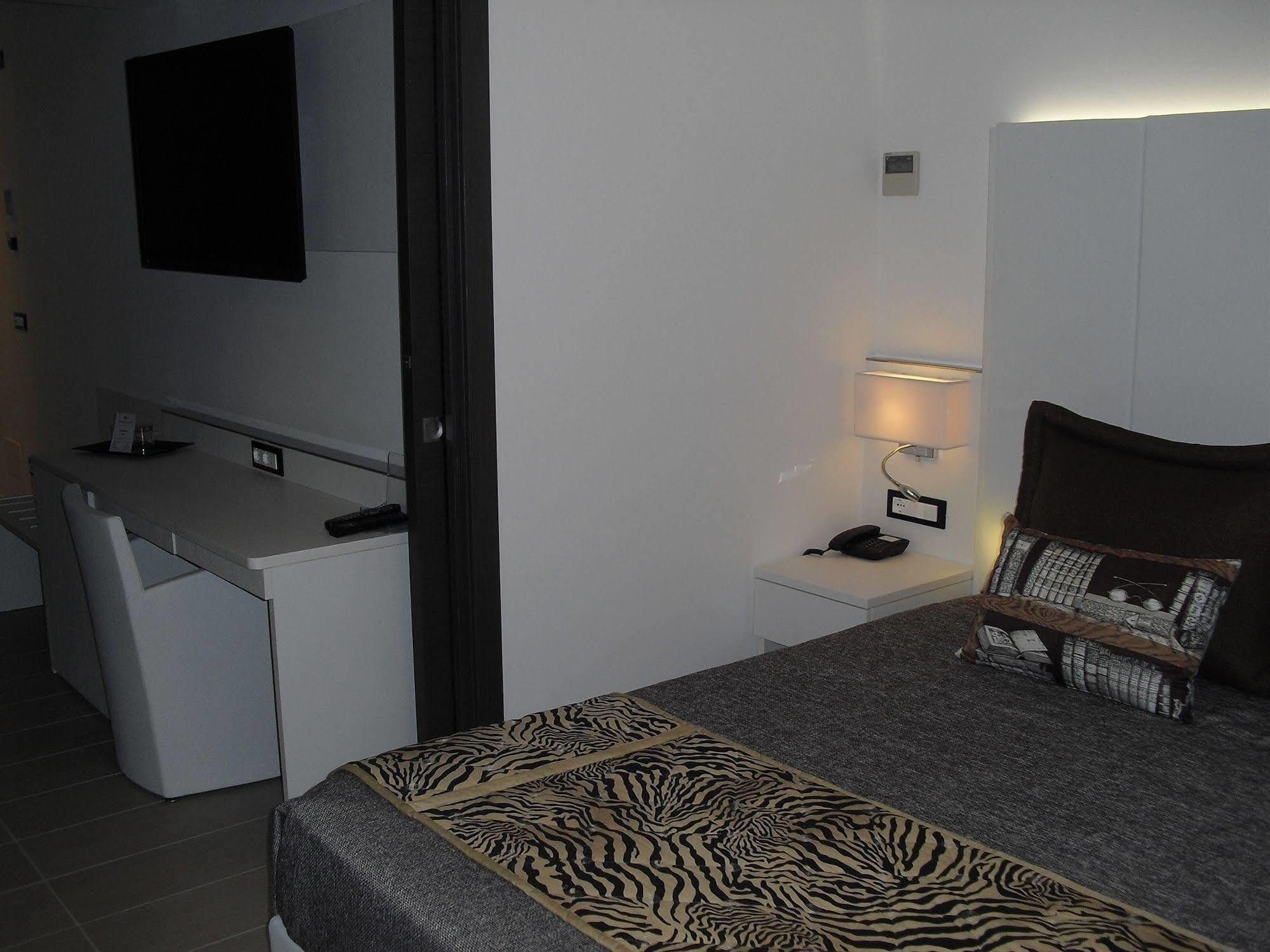 Hotel Rossini 4S Lignano Sabbiadoro Luaran gambar
