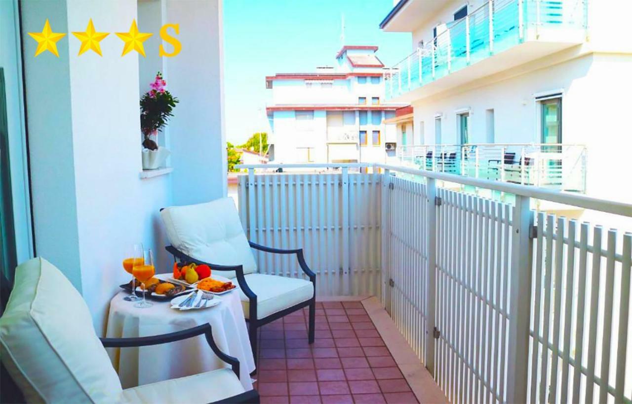 Hotel Rossini 4S Lignano Sabbiadoro Luaran gambar
